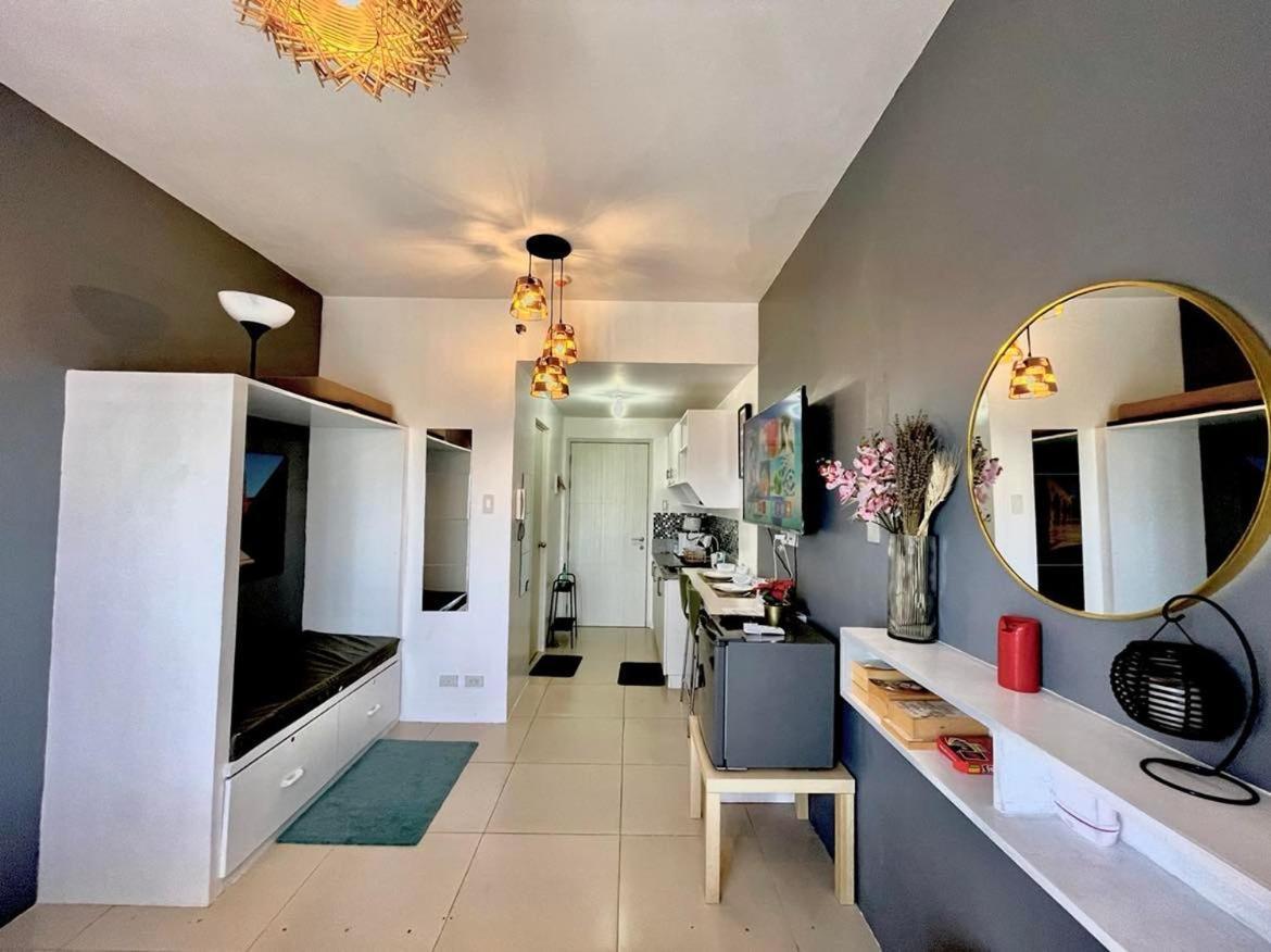 Cool Suites At Wind Residences Tagaytay Staycation- Im Hana 1 Tagaytay City Ngoại thất bức ảnh